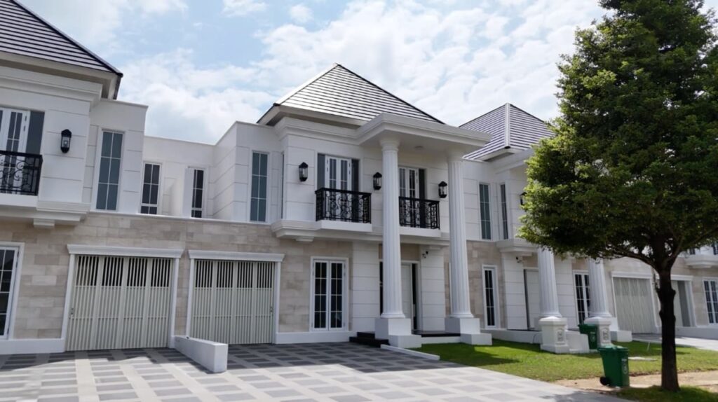 Rumah Mewah Siap Huni